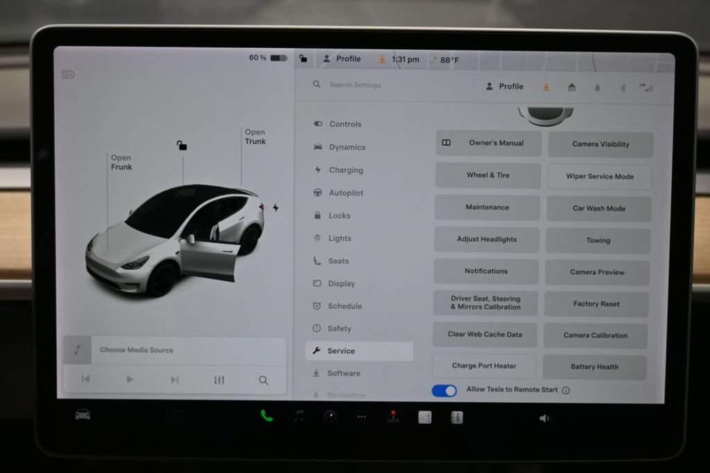 Used 2021 Tesla Model Y Performance AWD/4WD image 24