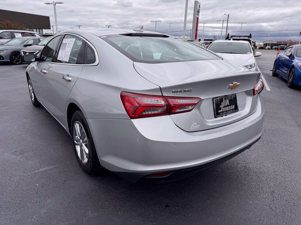 Used 2022 Chevrolet Malibu LT FWD image 3