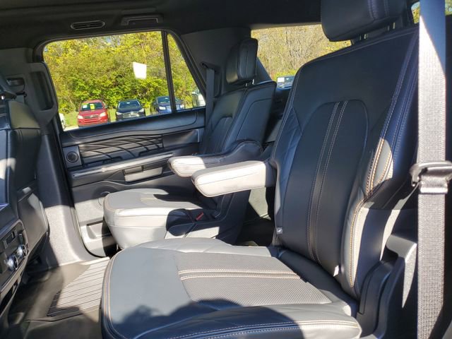 Used 2024 Ford Expedition Platinum image 22