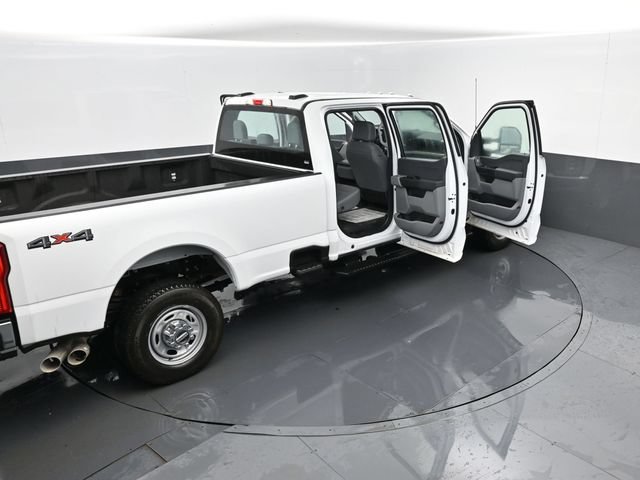 Used 2025 Ford F350 XL AWD/4WD image 27
