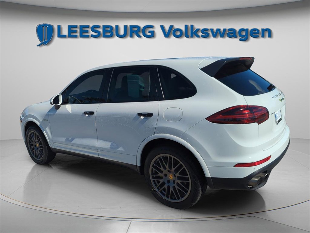 Used 2017 Porsche Cayenne S Platinum image 9