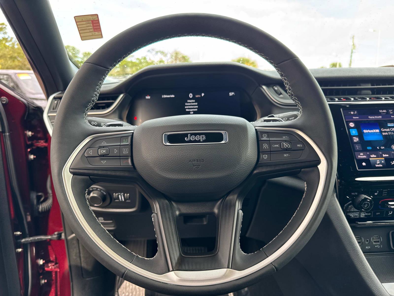 Certified 2025 Jeep Grand Cherokee Altitude image 27