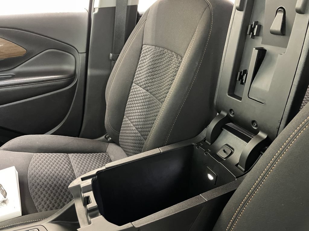 Used 2021 GMC Terrain SLE w/ Driver Convenience Package FWD image 32
