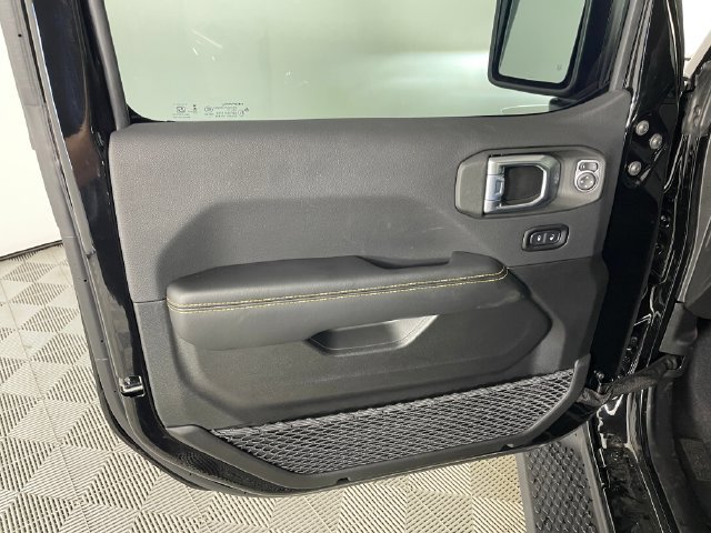 New 2027 Jeep Wrangler Unlimited Sahara AWD/4WD image 13