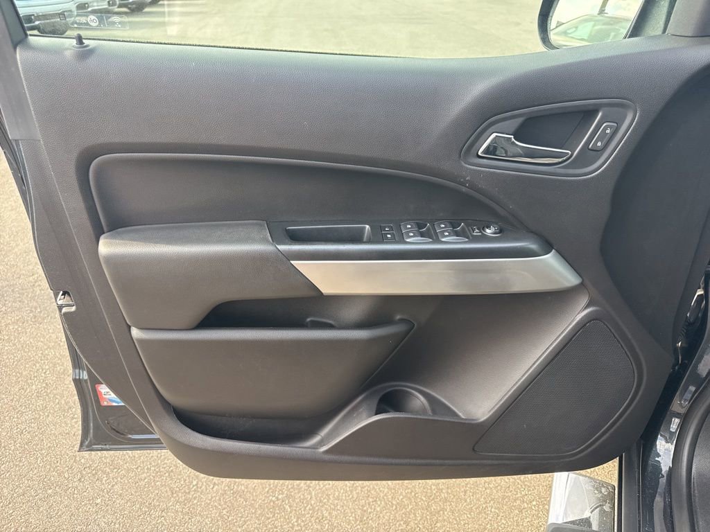 Used 2018 Chevrolet Colorado LT w/ LT Convenience Package image 22