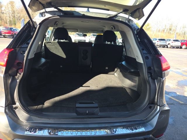 Used 2018 Nissan Rogue S image 27