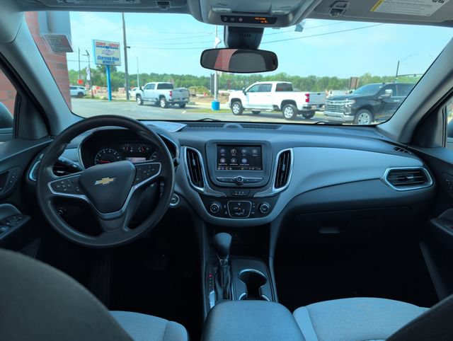 Used 2023 Chevrolet Equinox LS FWD image 13
