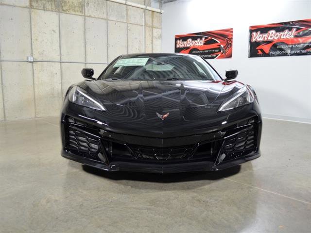 New 2025 Chevrolet Corvette E-Ray w/ ZER Performance Package image 3