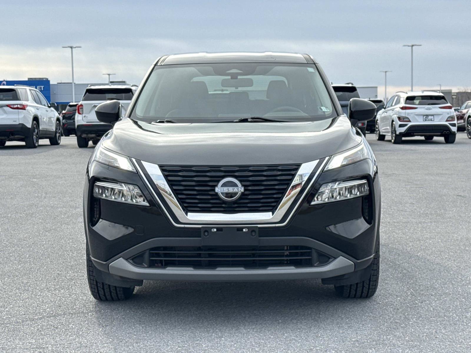 Used 2023 Nissan Rogue SV image 28