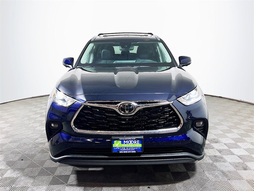 New 2026 Toyota Highlander Limited image 3