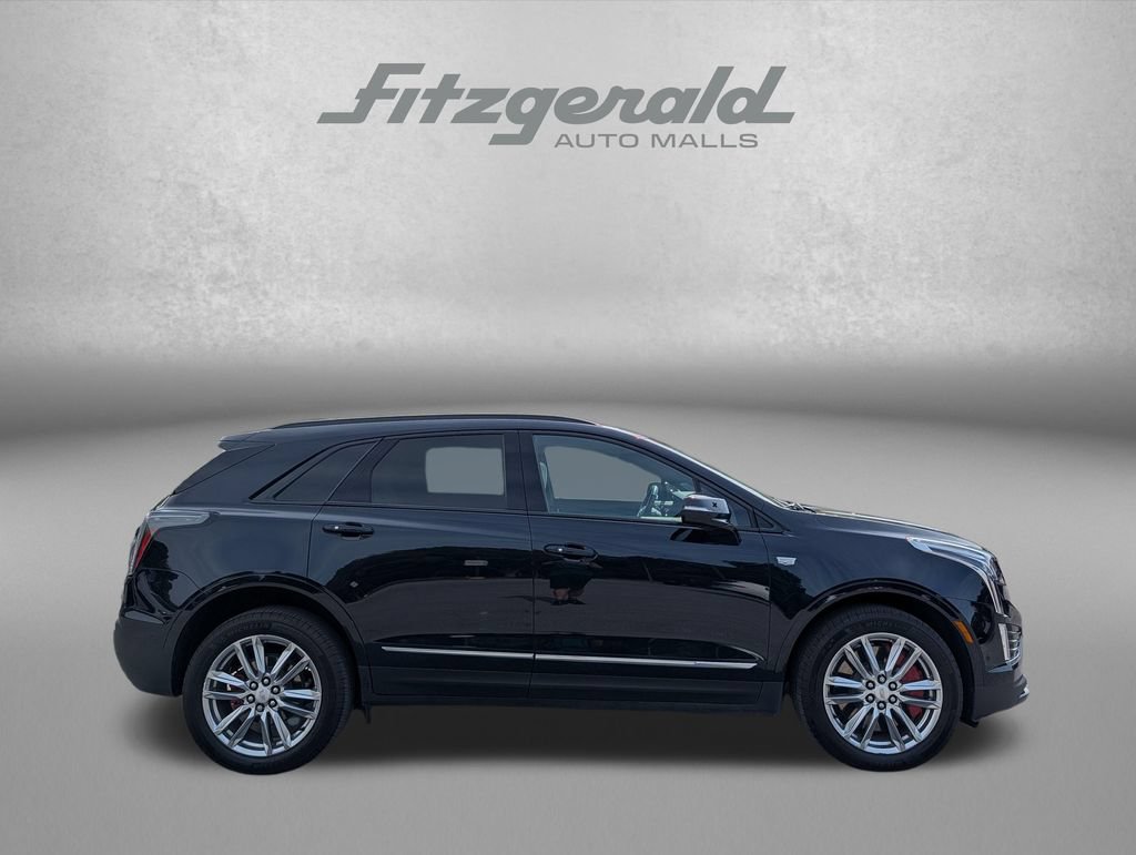 Used 2022 Cadillac XT5 Sportv w/ Technology Package AWD/4WD image 4