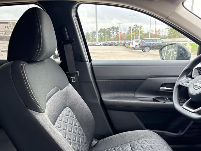 New 2026 Nissan Kicks SV image 13