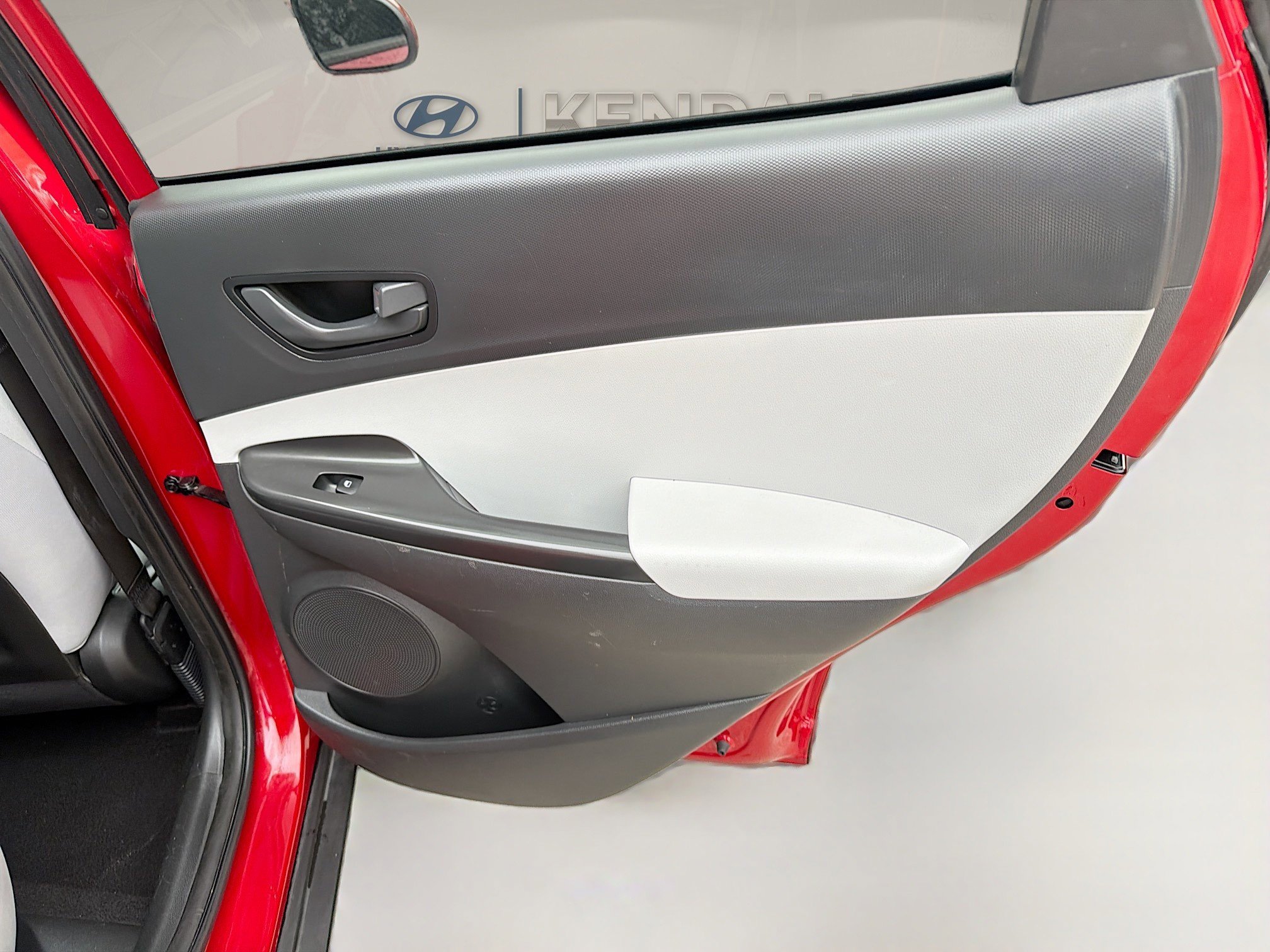 Used 2022 Hyundai Kona SE image 27