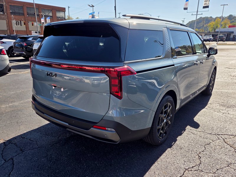 New 2027 Kia Carnival SX w/ Dark Edition Package FWD image 7