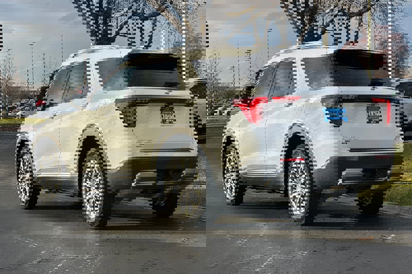 Certified 2025 Ford Explorer Platinum image 6