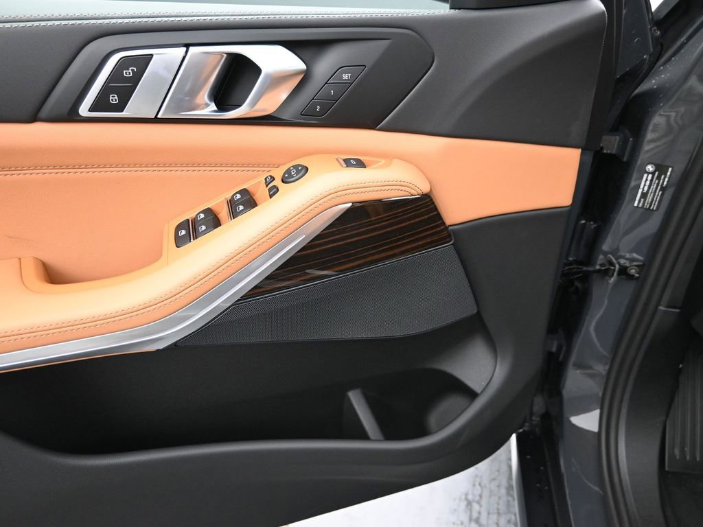 New 2026 BMW X5 sDrive40i w/ Parking Assistance Package RWD image 14