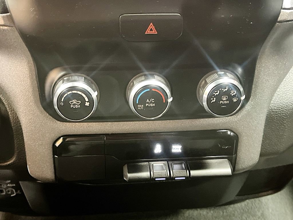 Used 2024 RAM 1500 Tradesman w/ Sport Appearance Package AWD/4WD image 15