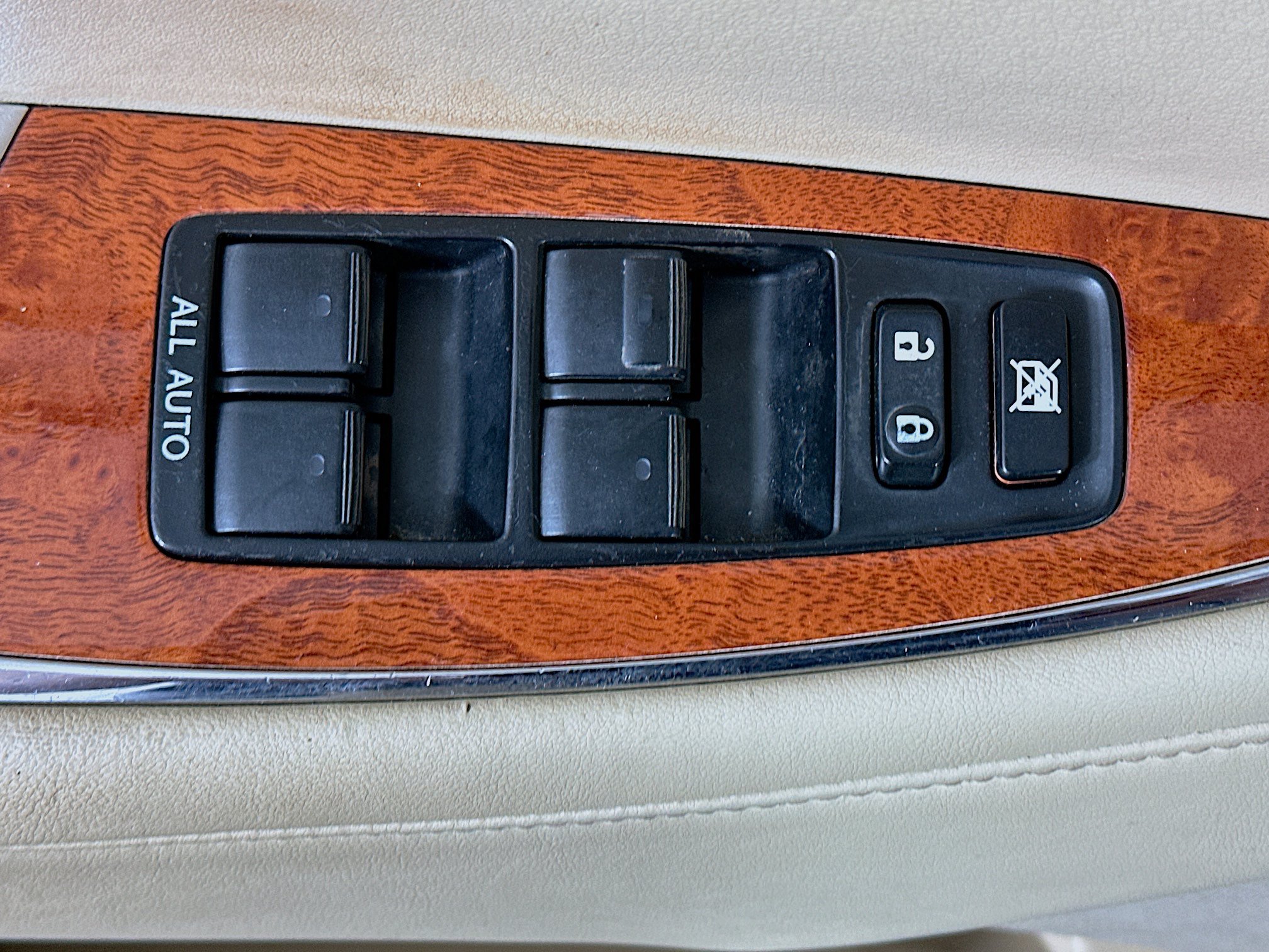 Used 2011 Lexus ES 350 FWD image 15