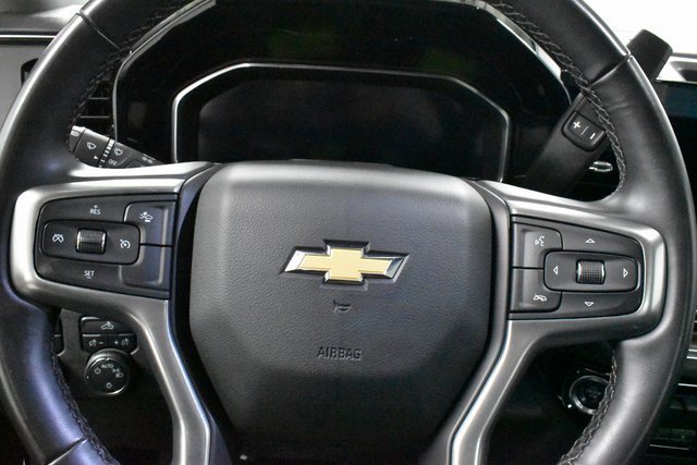 Used 2024 Chevrolet Silverado 2500 LT w/ Snow Plow Prep/Camper Package image 17