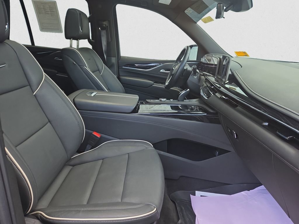 Certified 2024 Cadillac Escalade Sport w/ LPO, ONYX Package image 24