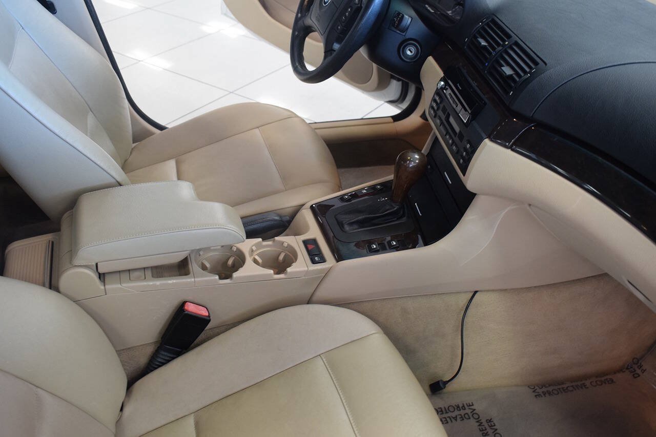 Used 2000 BMW 323i Sedan RWD image 28