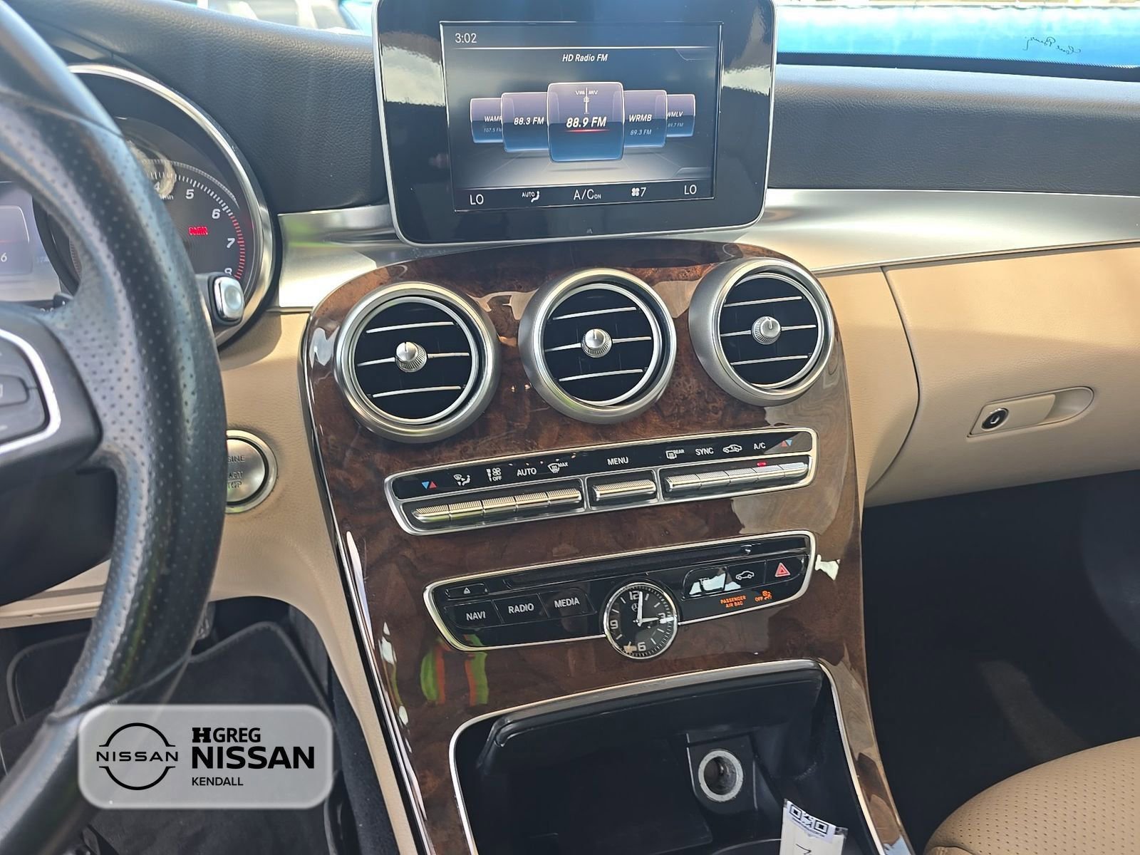 Used 2018 Mercedes-Benz C 300 Sedan image 9