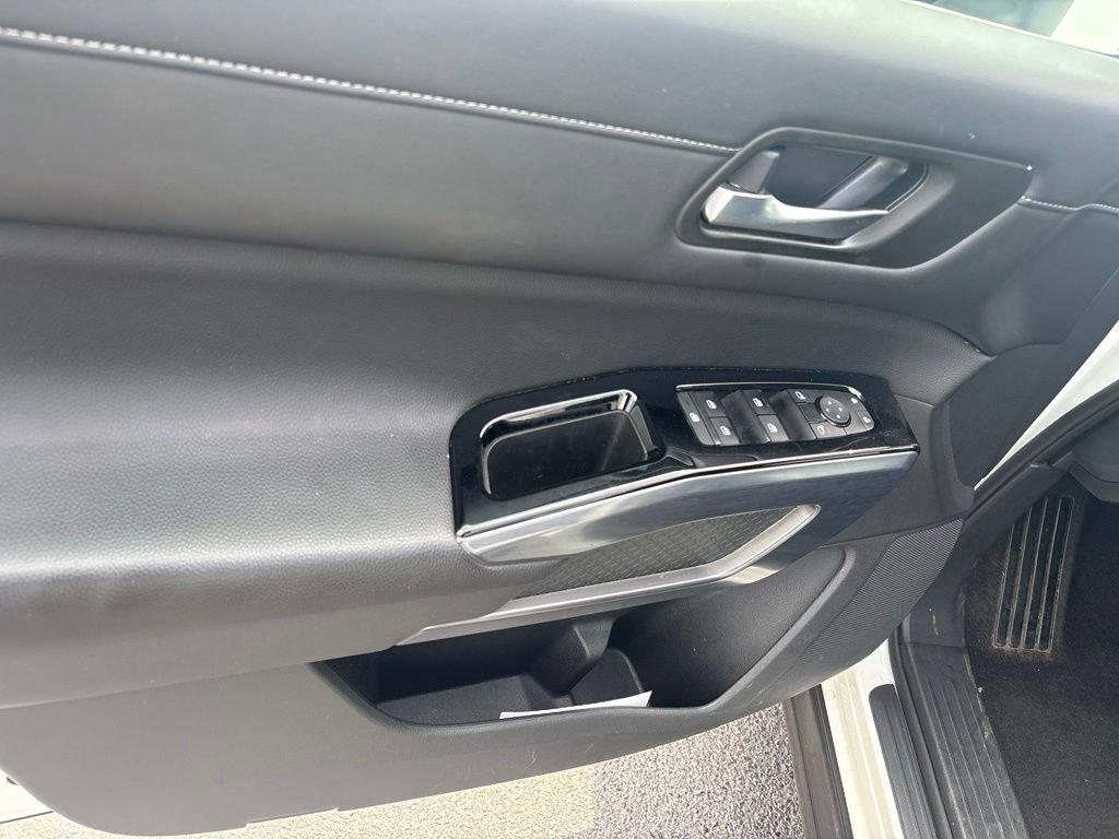 Used 2023 Hyundai Santa Fe SEL w/ Cargo Package AWD/4WD image 19
