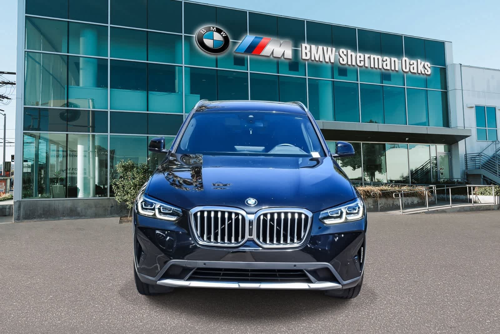 Certified 2023 BMW X3 sDrive30i w/ Premium Package RWD image 2