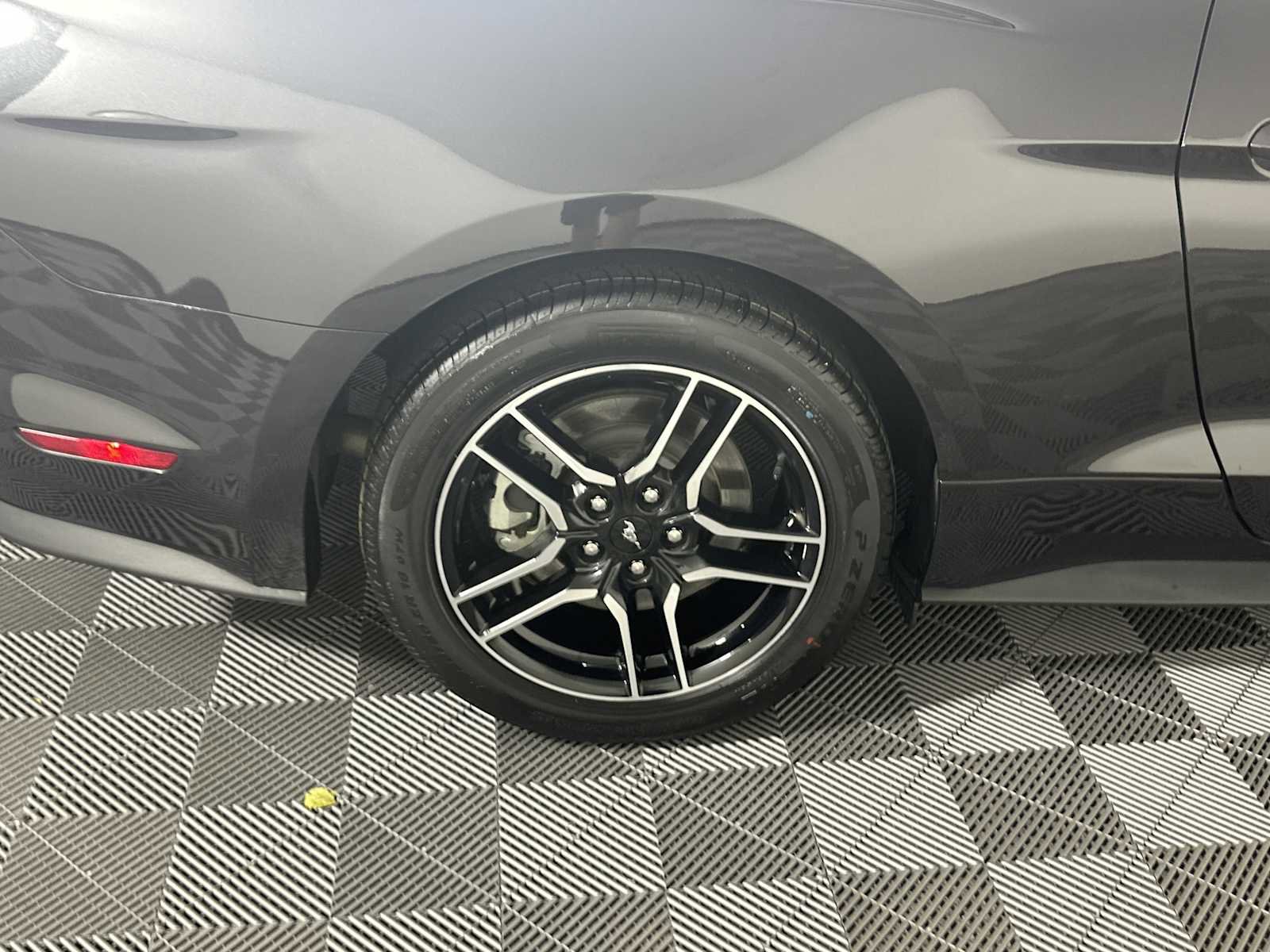 Used 2022 Ford Mustang GT Premium image 13