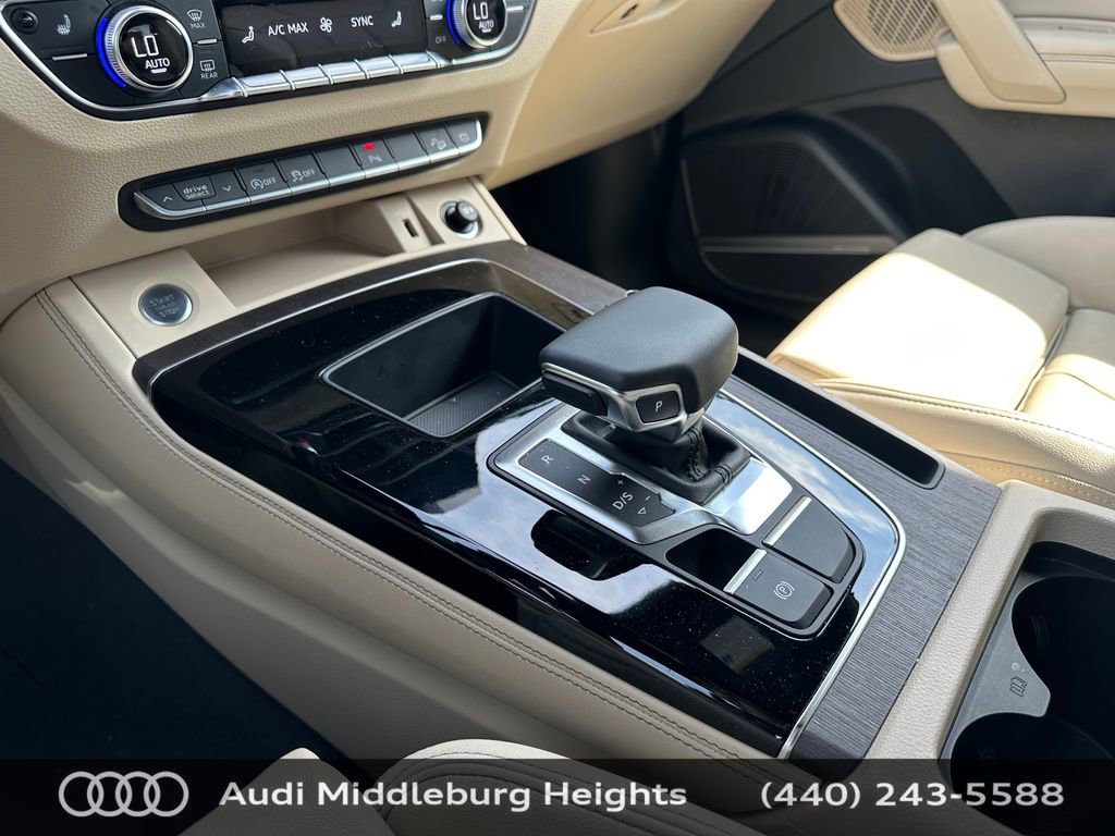 Used 2023 Audi Q5 2.0T Premium Plus w/ Premium Plus Package AWD/4WD image 38