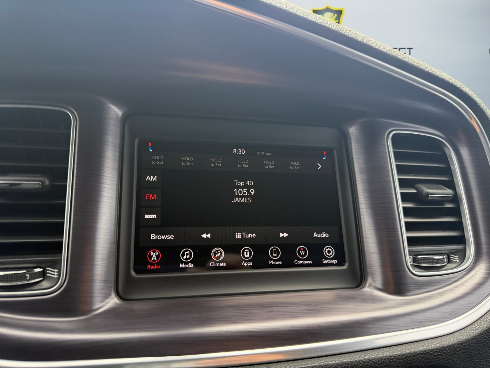 Used 2018 Dodge Charger SXT RWD image 14