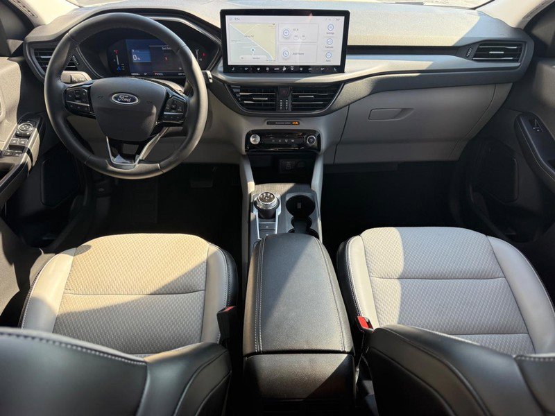 Used 2024 Ford Escape SE image 11