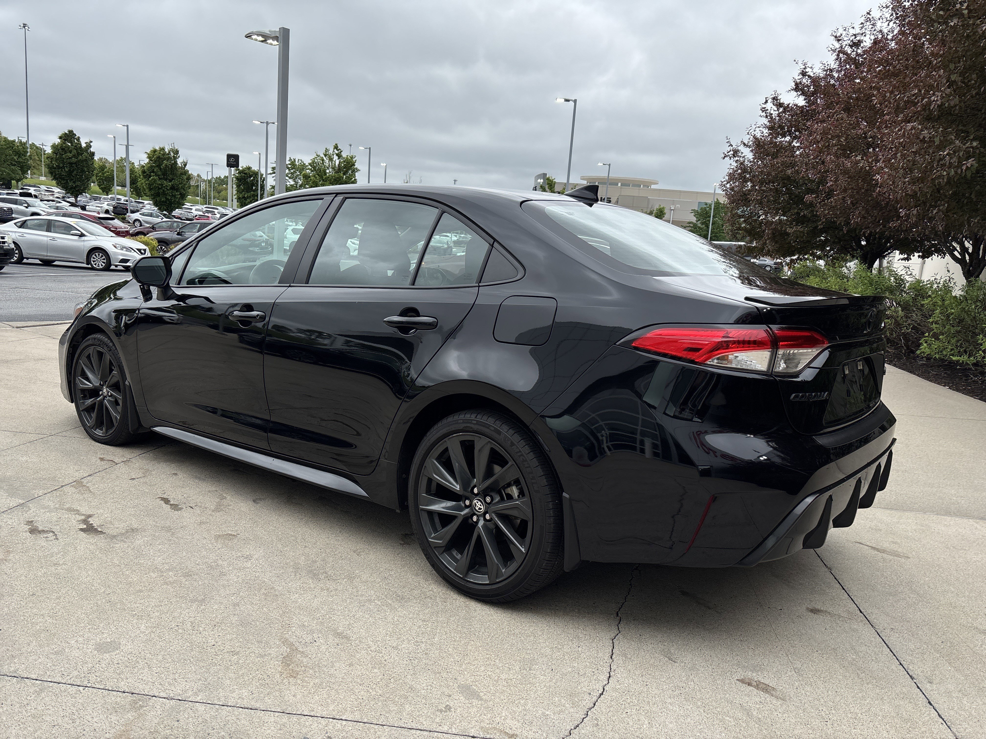 Certified 2025 Toyota Corolla SE FWD image 9