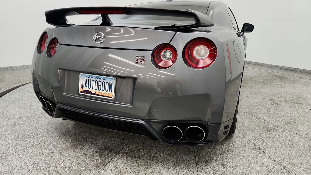 Used 2016 Nissan GT-R Black Edition image 20