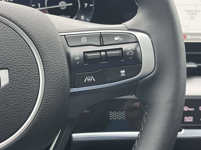 Used 2025 Kia Sportage SX FWD image 29