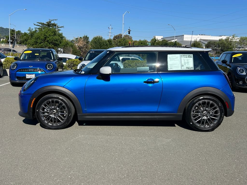 Used 2025 MINI Cooper S FWD image 2