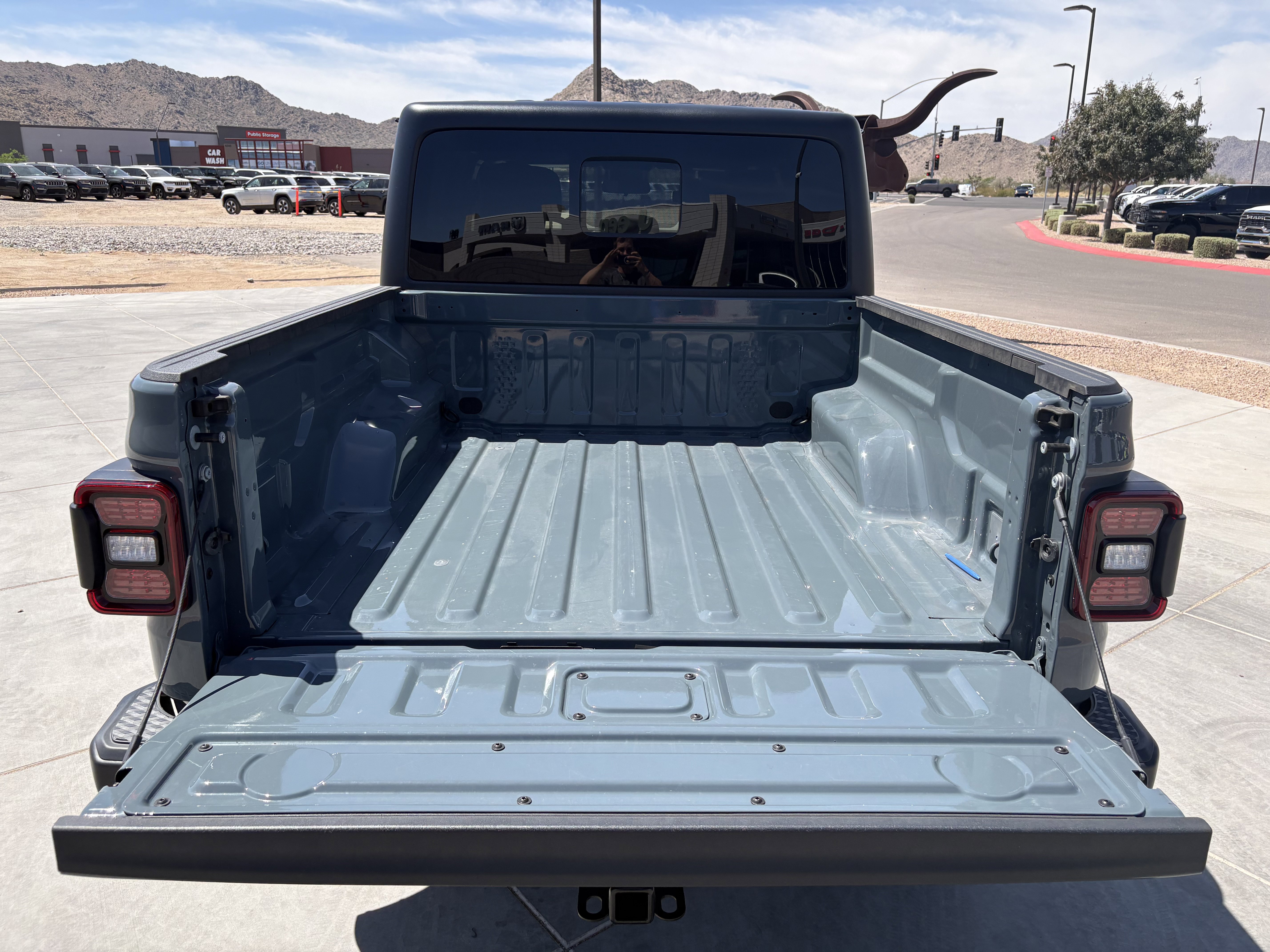 Certified 2024 Jeep Gladiator Mojave AWD/4WD image 23