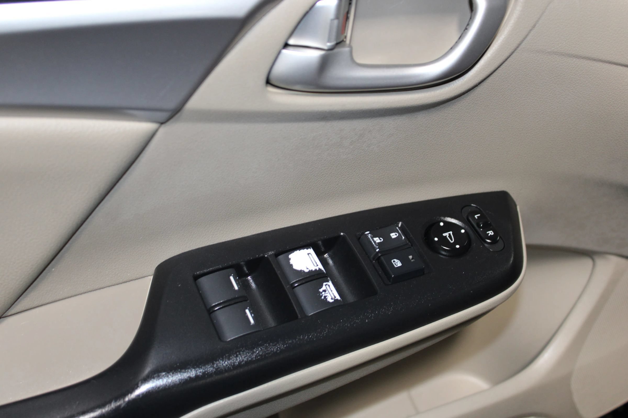 Used 2014 Honda Civic EX-L image 10