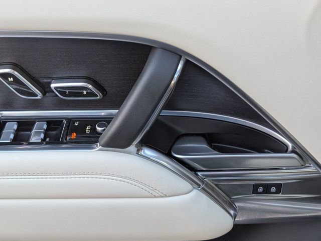 Used 2023 Land Rover Range Rover SE image 22