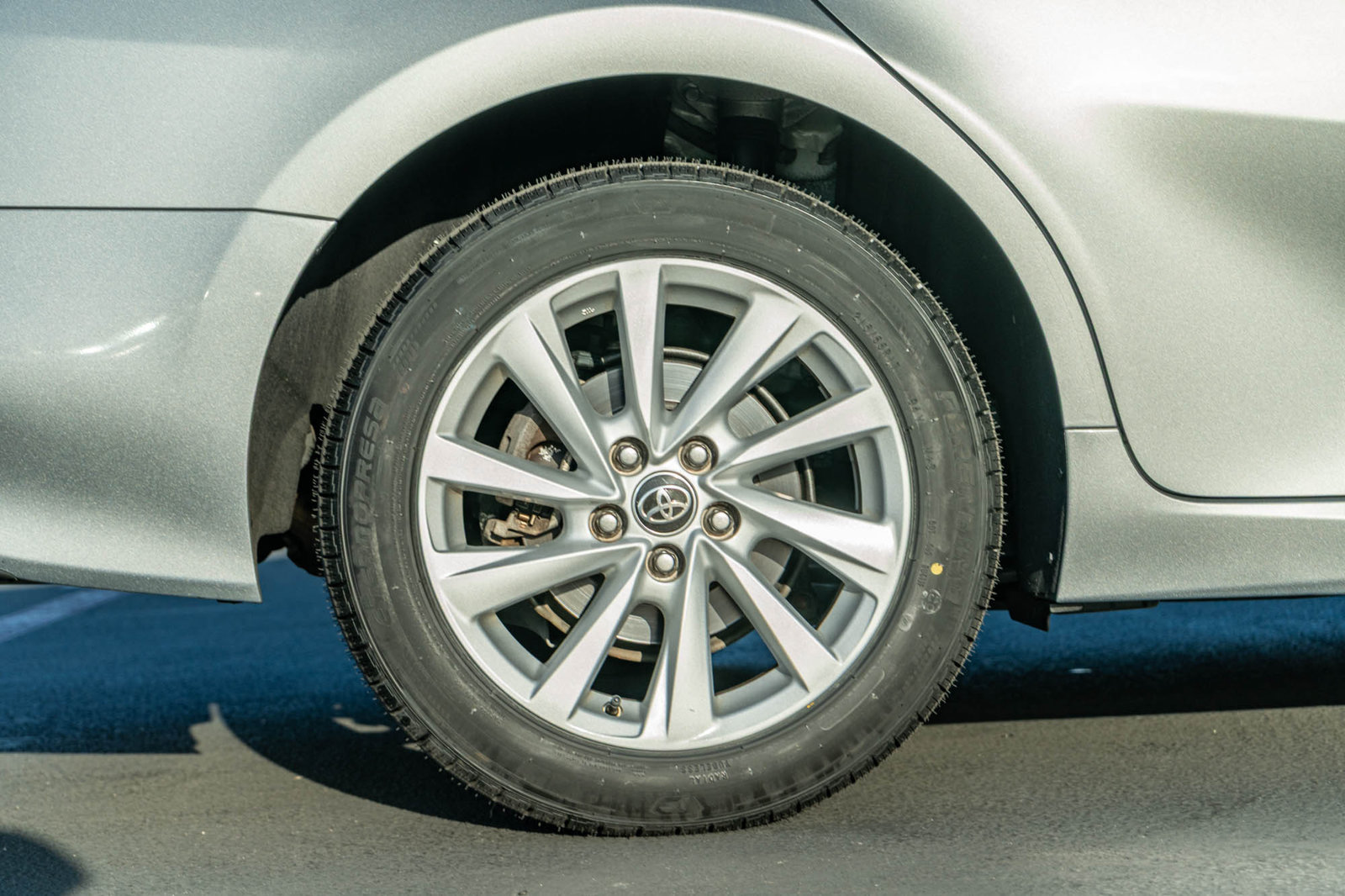 Certified 2022 Toyota Camry LE AWD/4WD image 11