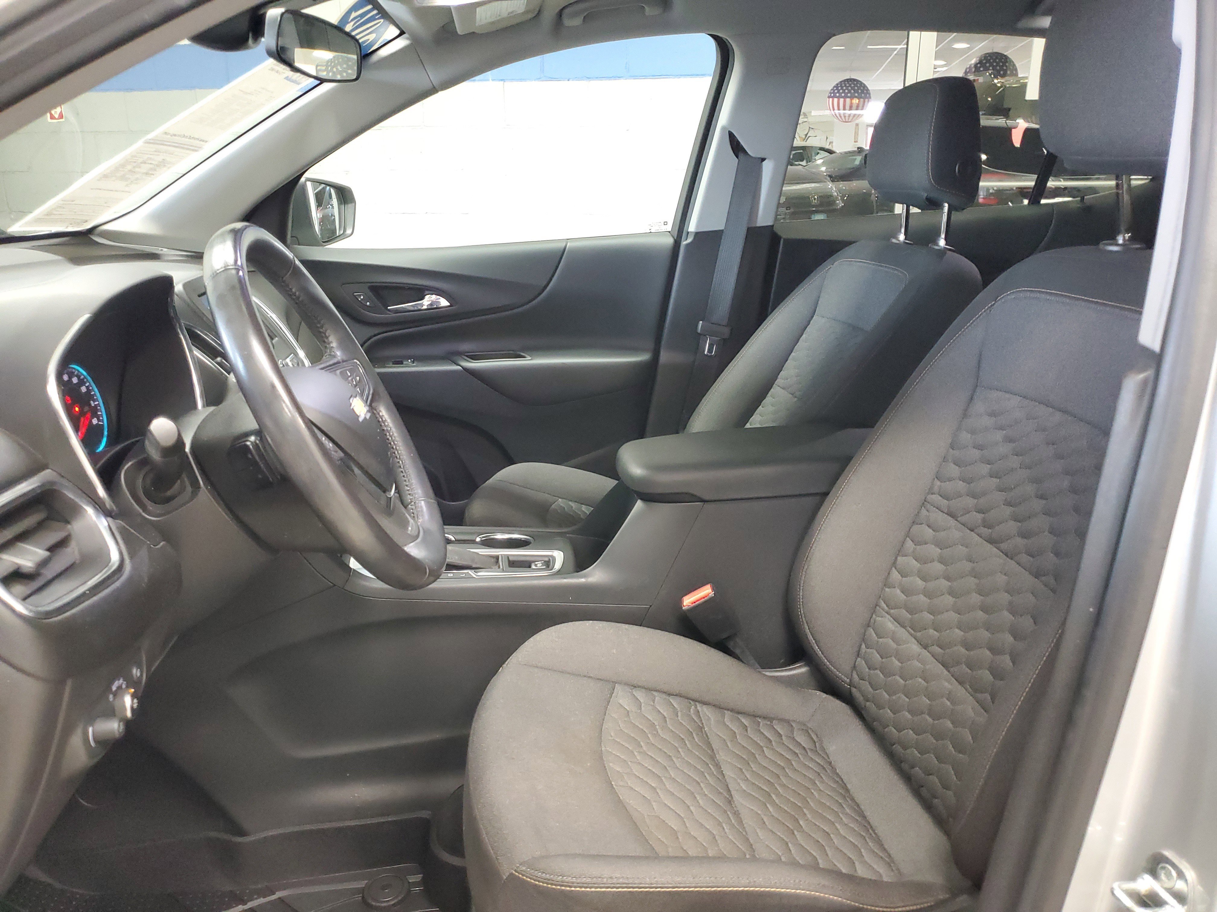 Used 2021 Chevrolet Equinox LT FWD image 19