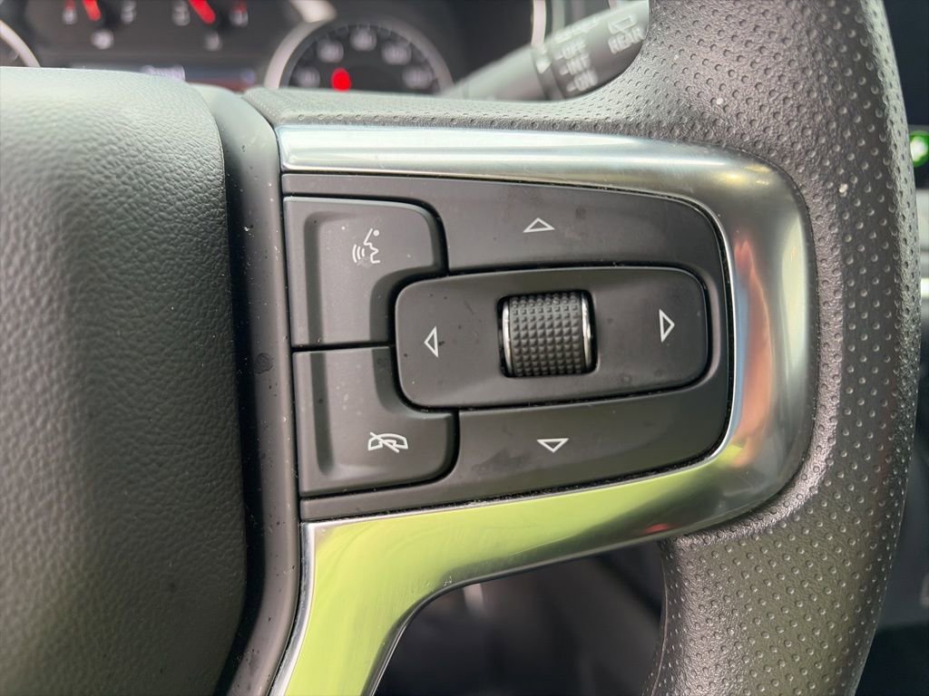 Used 2025 Chevrolet Blazer LT image 16