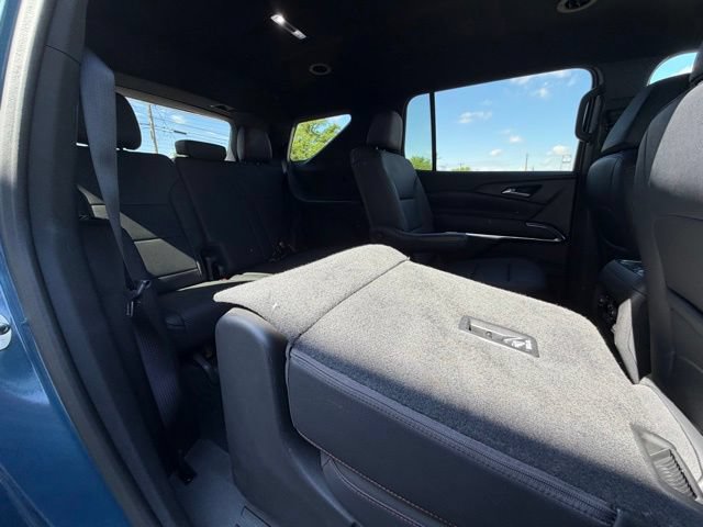 Used 2025 Chevrolet Traverse Z71 AWD/4WD image 23