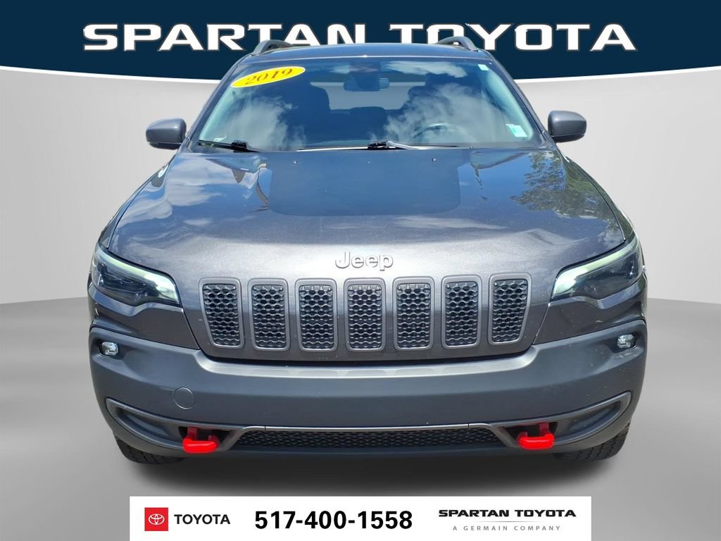 Used 2019 Jeep Cherokee Trailhawk w/ Cold Weather Group AWD/4WD image 2