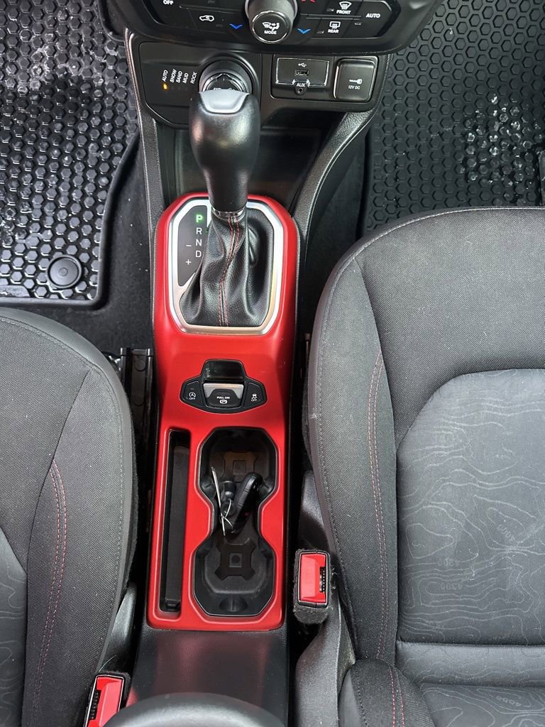 Used 2019 Jeep Renegade Trailhawk image 26