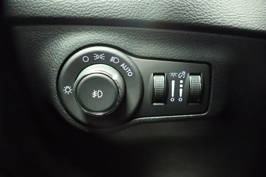 Certified 2018 Jeep Compass Trailhawk w/ Leather Interior Group image 33