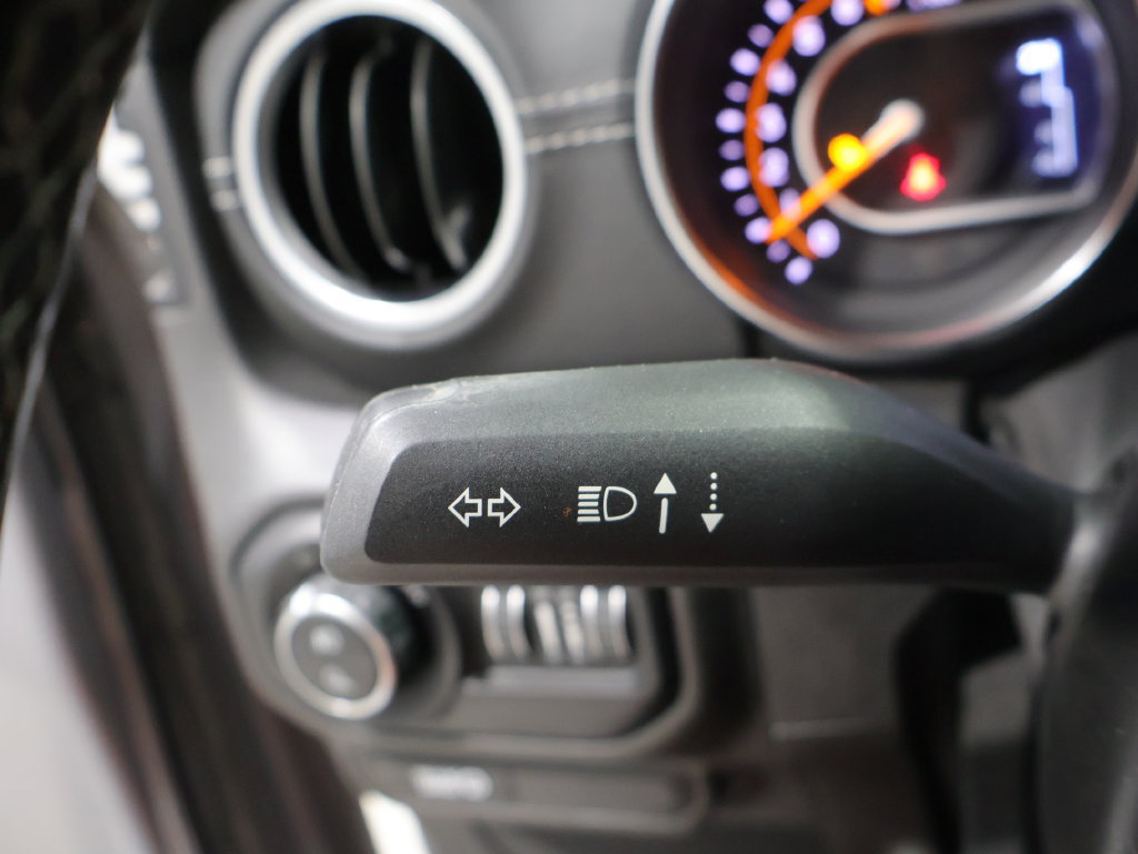 Certified 2020 Jeep Gladiator Overland AWD/4WD image 32