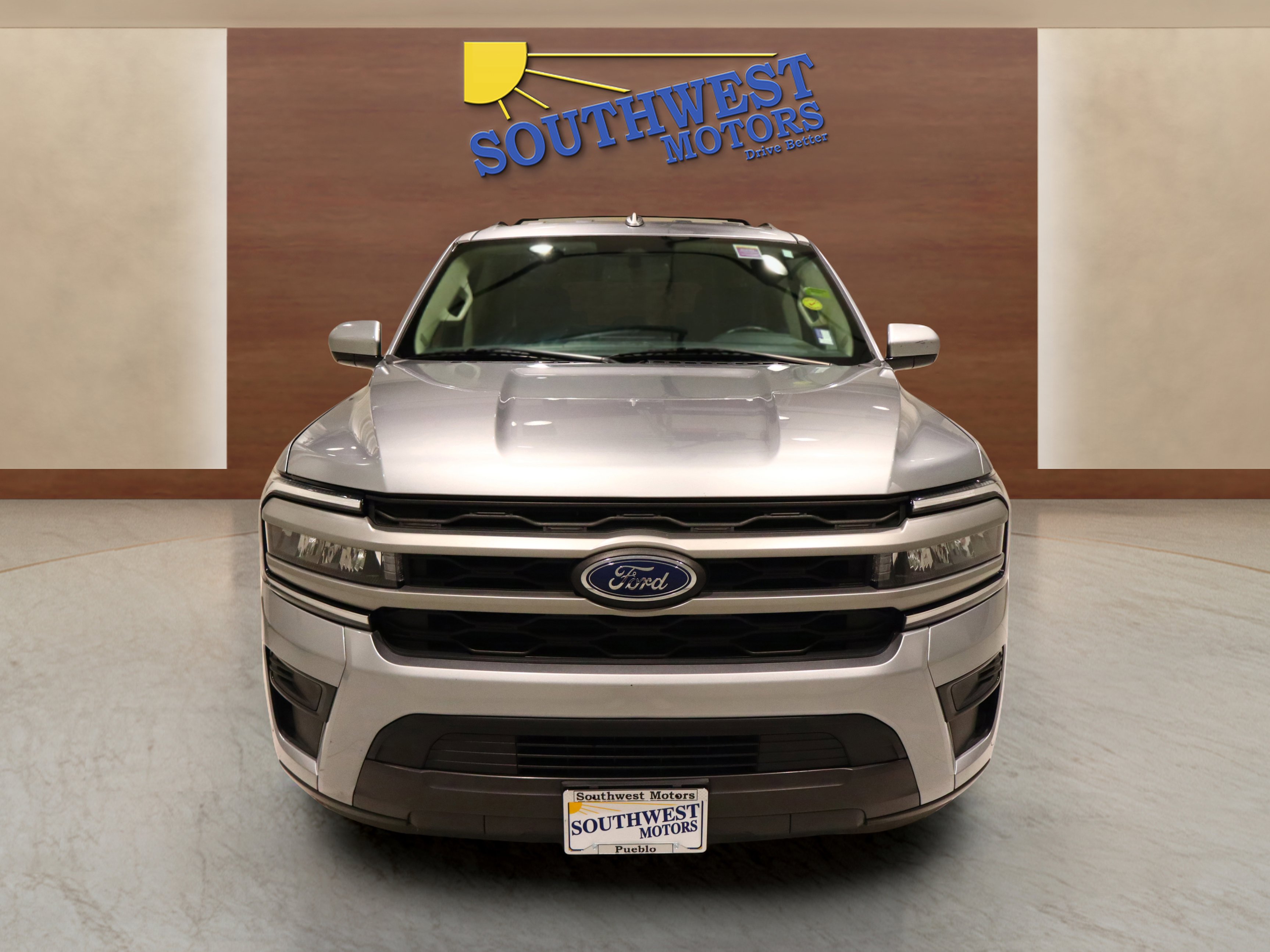 Used 2024 Ford Expedition XLT image 6