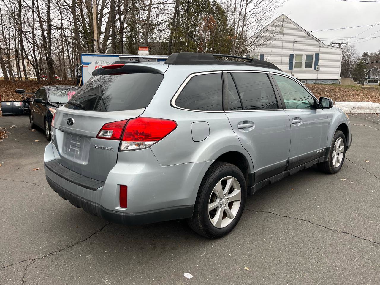 Used 2013 Subaru Outback 2.5i Limited w/ Moonroof Pkg AWD/4WD image 5