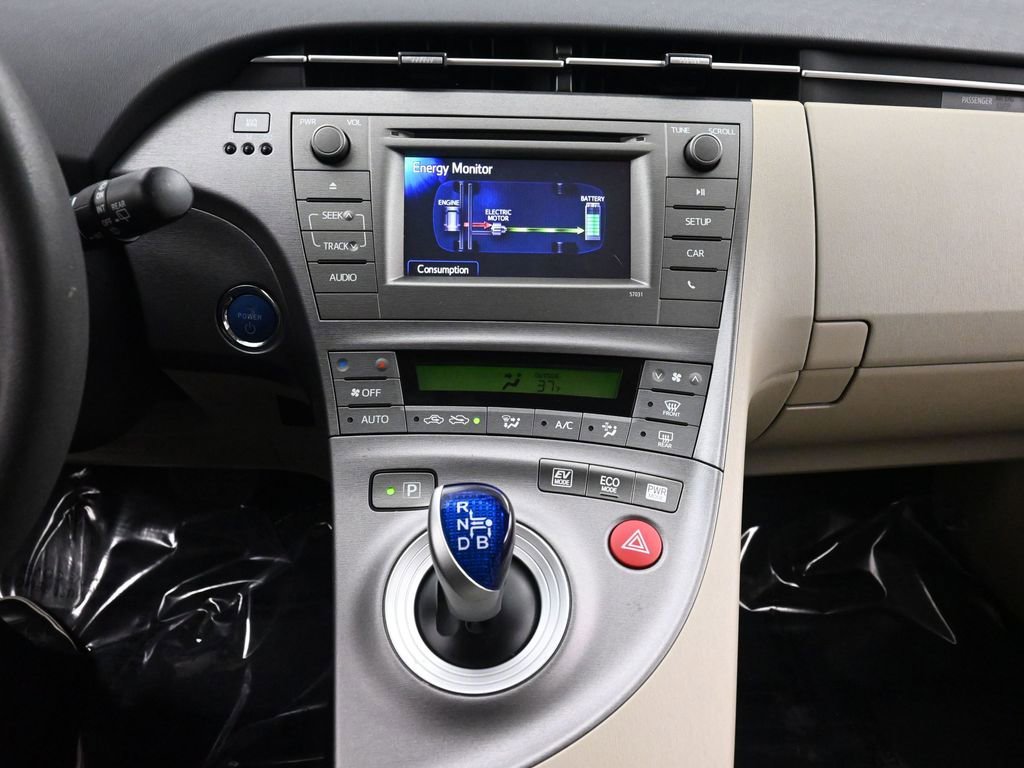 Used 2014 Toyota Prius Two image 27